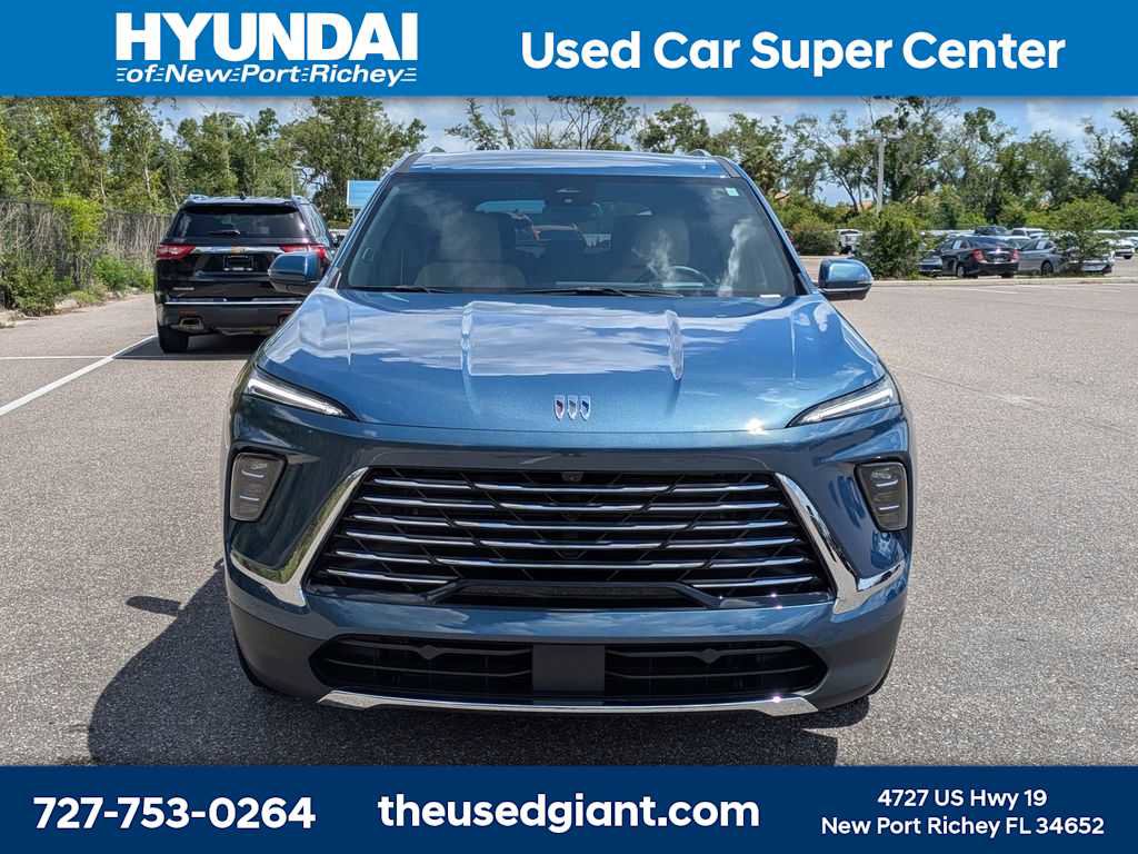 Used 2025 Buick Enclave Preferred w/ Power Package FWD image 8
