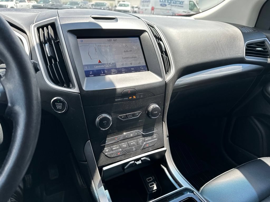 Used 2019 Ford Edge SEL w/ Equipment Group 201A AWD/4WD image 11