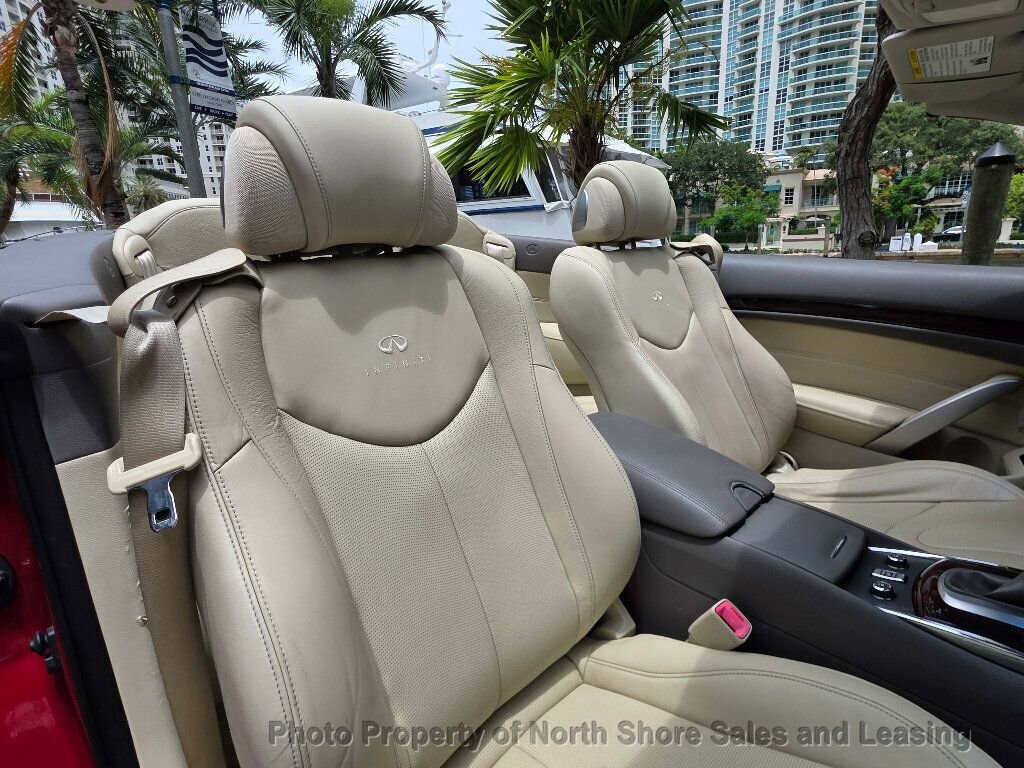 Used 2014 INFINITI Q60 Convertible w/ Premium Package RWD image 28