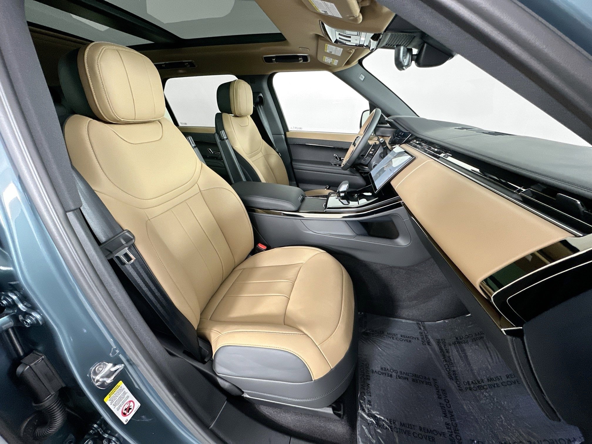 Certified 2025 Land Rover Range Rover Sport Dynamic SE image 26
