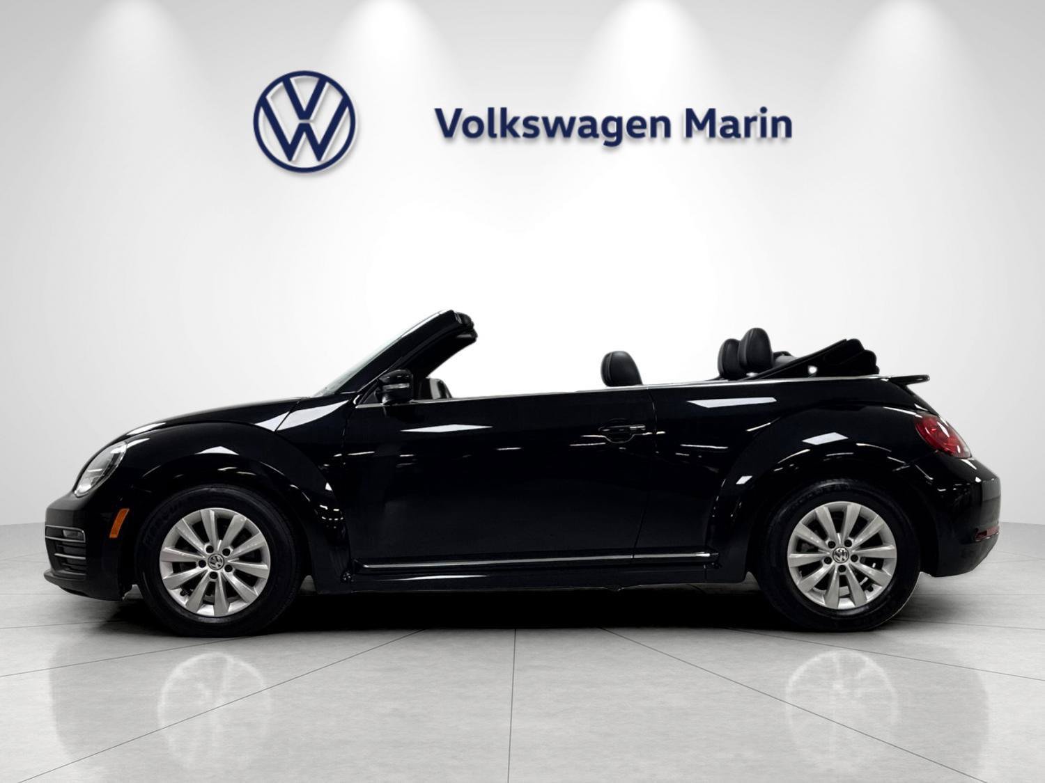 Used 2018 Volkswagen Beetle 2.0T FWD image 2
