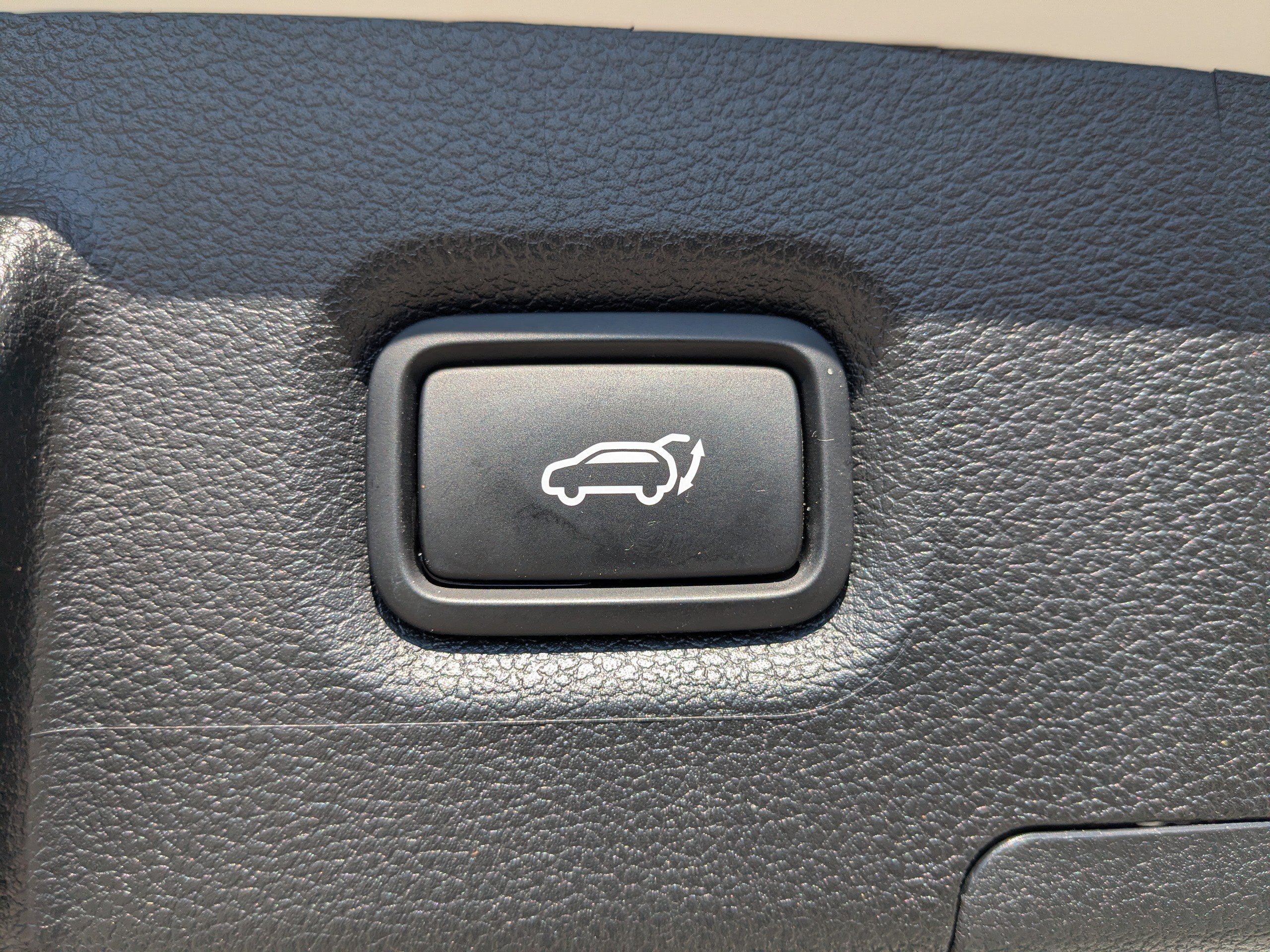 Used 2023 Hyundai Santa Fe SEL image 16