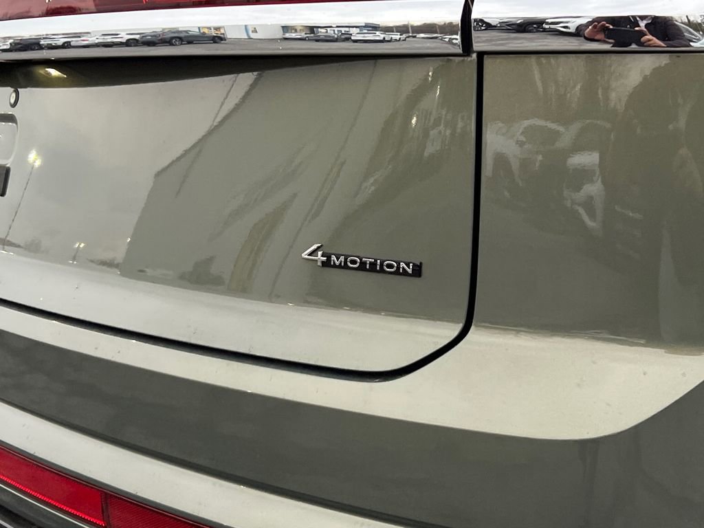 New 2026 Volkswagen Atlas Cross Sport SEL Premium R-Line image 6