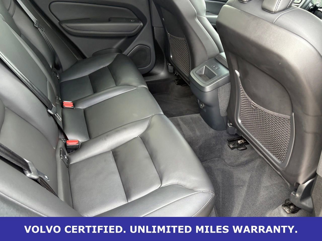 Certified 2025 Volvo XC60 B5 Core AWD/4WD image 33
