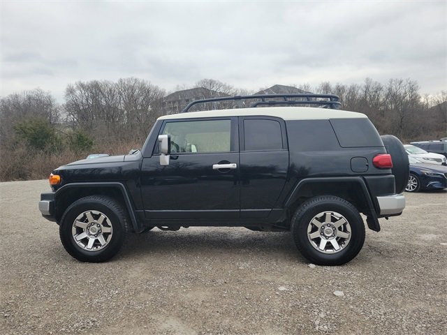 Used 2014 Toyota FJ Cruiser 4WD image 7