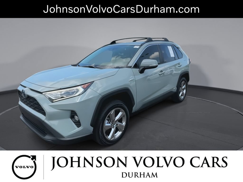 Used 2021 Toyota RAV4 XLE Premium AWD/4WD image 4