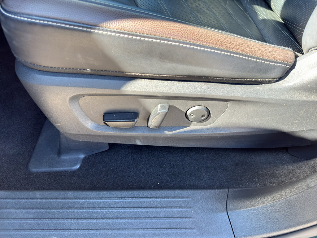 Certified 2024 Nissan Pathfinder Platinum w/ Cargo Package image 15