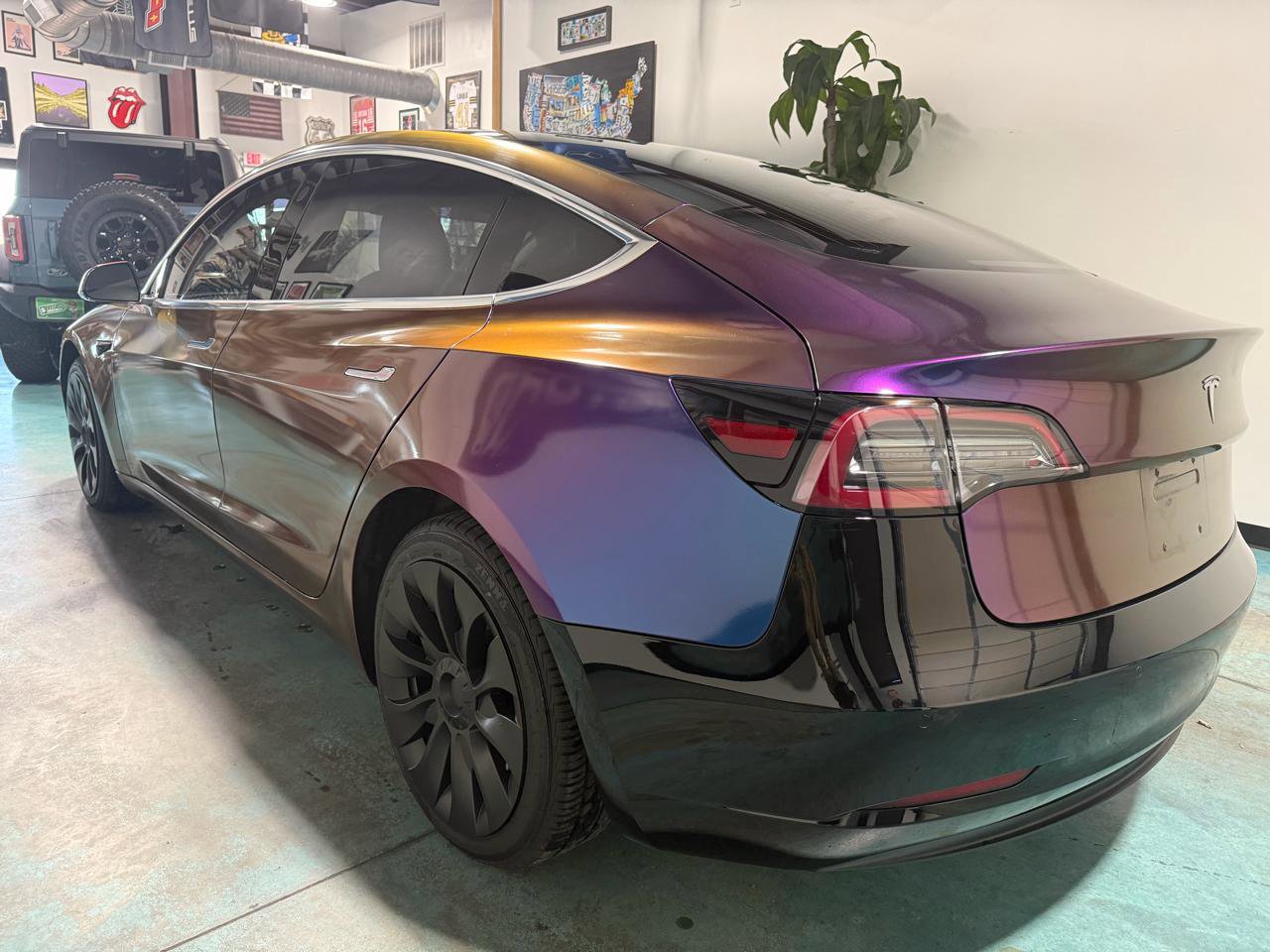 Used 2018 Tesla Model 3 Long Range image 4