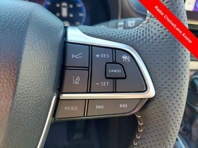 Used 2026 Toyota Sienna Limited AWD/4WD image 38