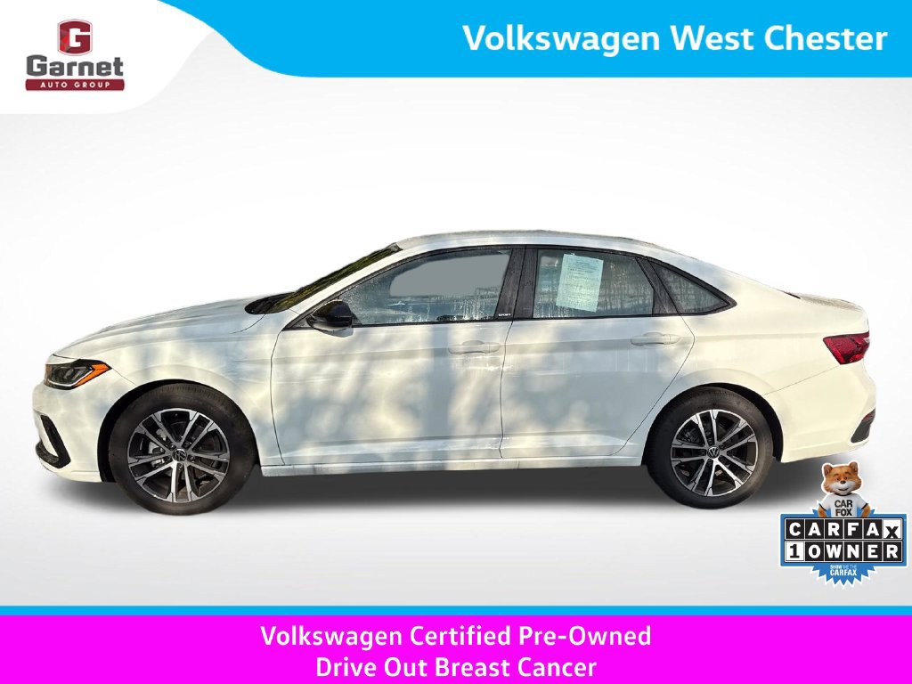 Used 2025 Volkswagen Jetta Sport FWD image 2