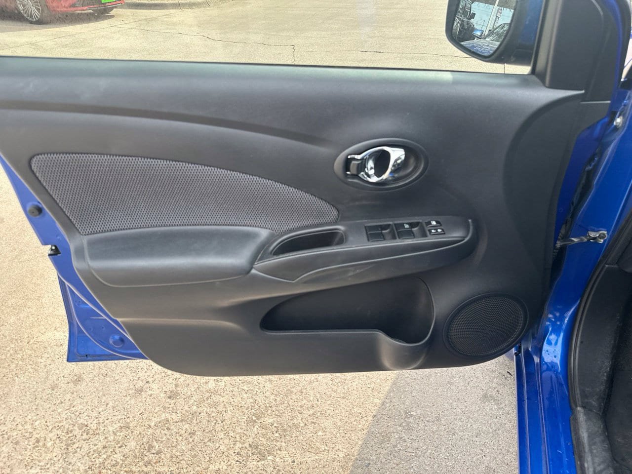 Used 2016 Nissan Versa FWD image 10