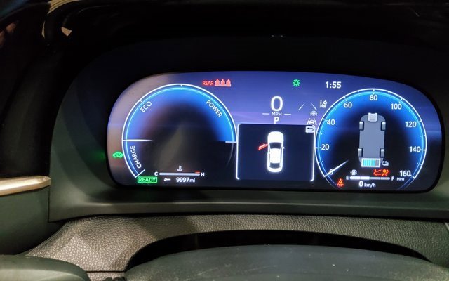 Used 2023 Toyota Crown Limited image 24