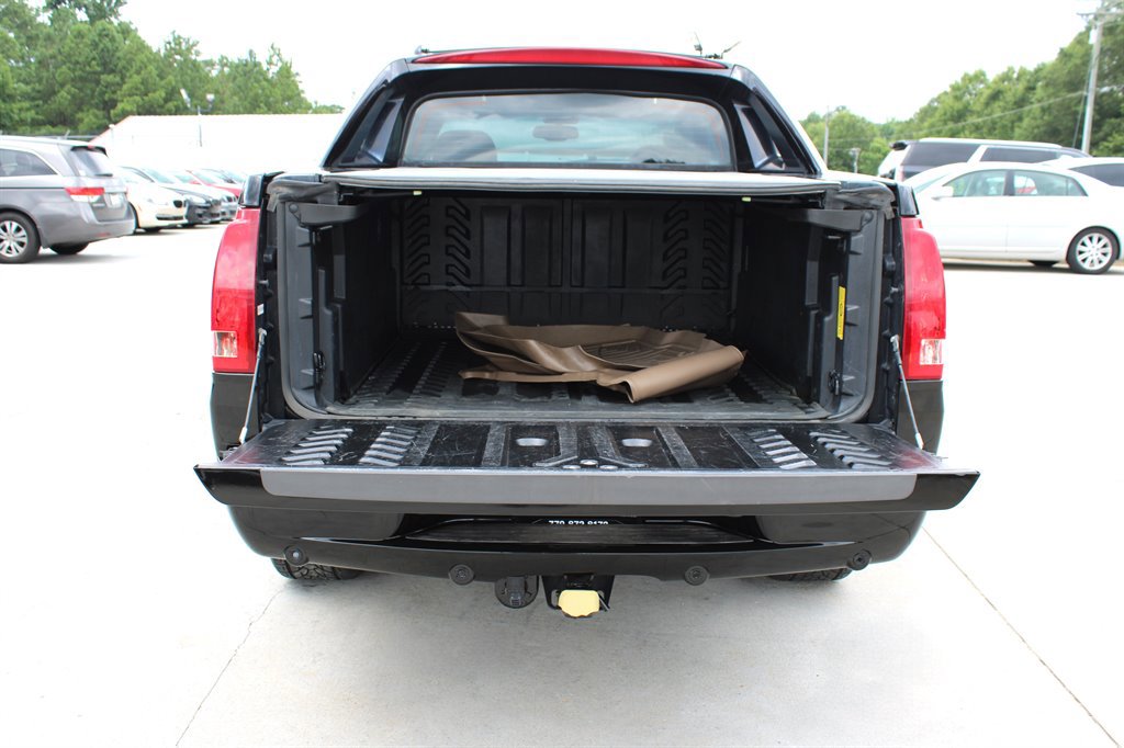 Used 2006 Cadillac Escalade EXT image 46