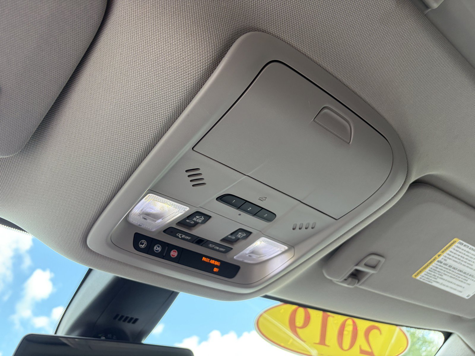 Used 2019 Buick Enclave Avenir w/ Avenir Technology Package AWD/4WD image 28