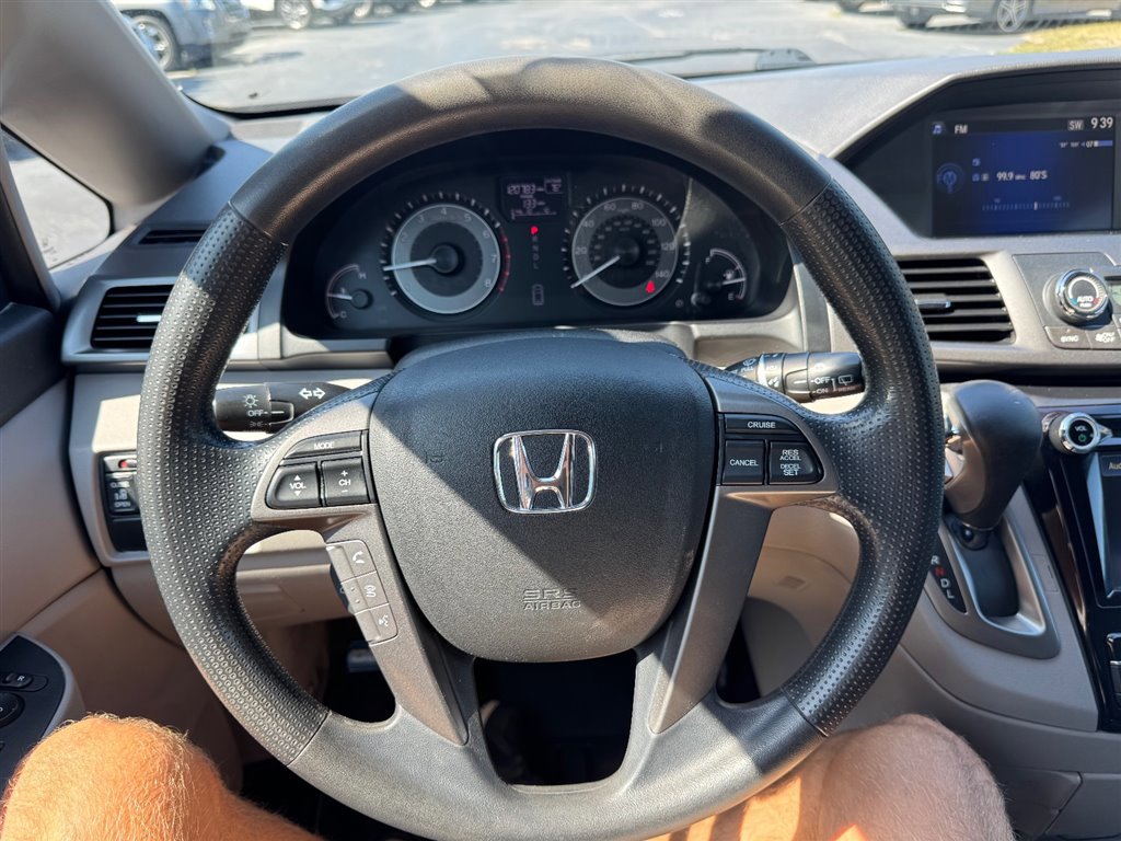 Used 2014 Honda Odyssey EX image 11