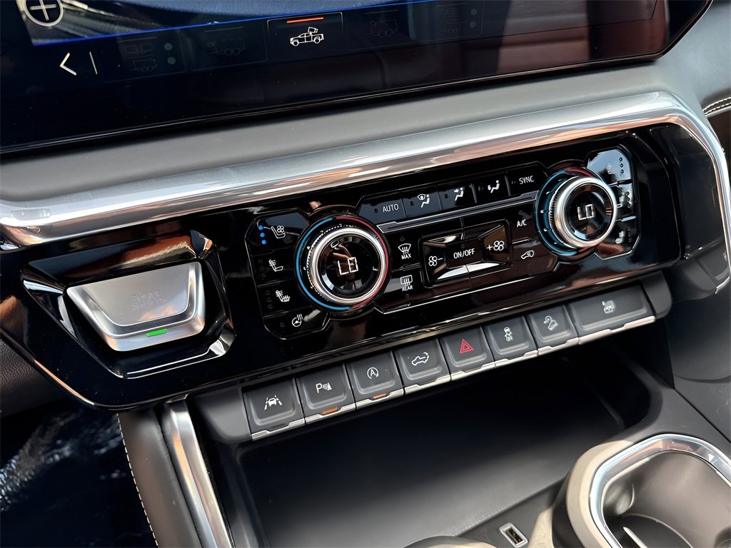 Used 2024 GMC Sierra 1500 Denali Ultimate image 32