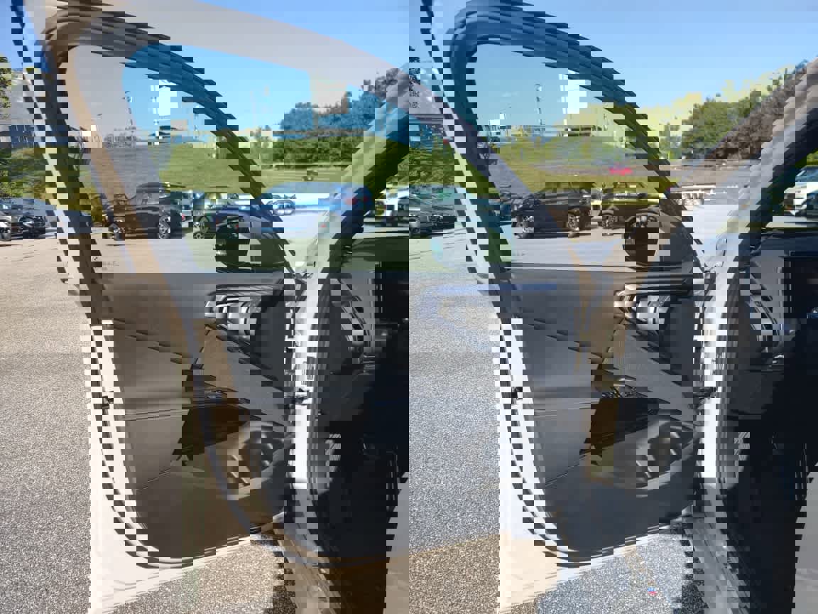 Used 2026 BMW X3 xDrive30 w/ Premium Package image 9