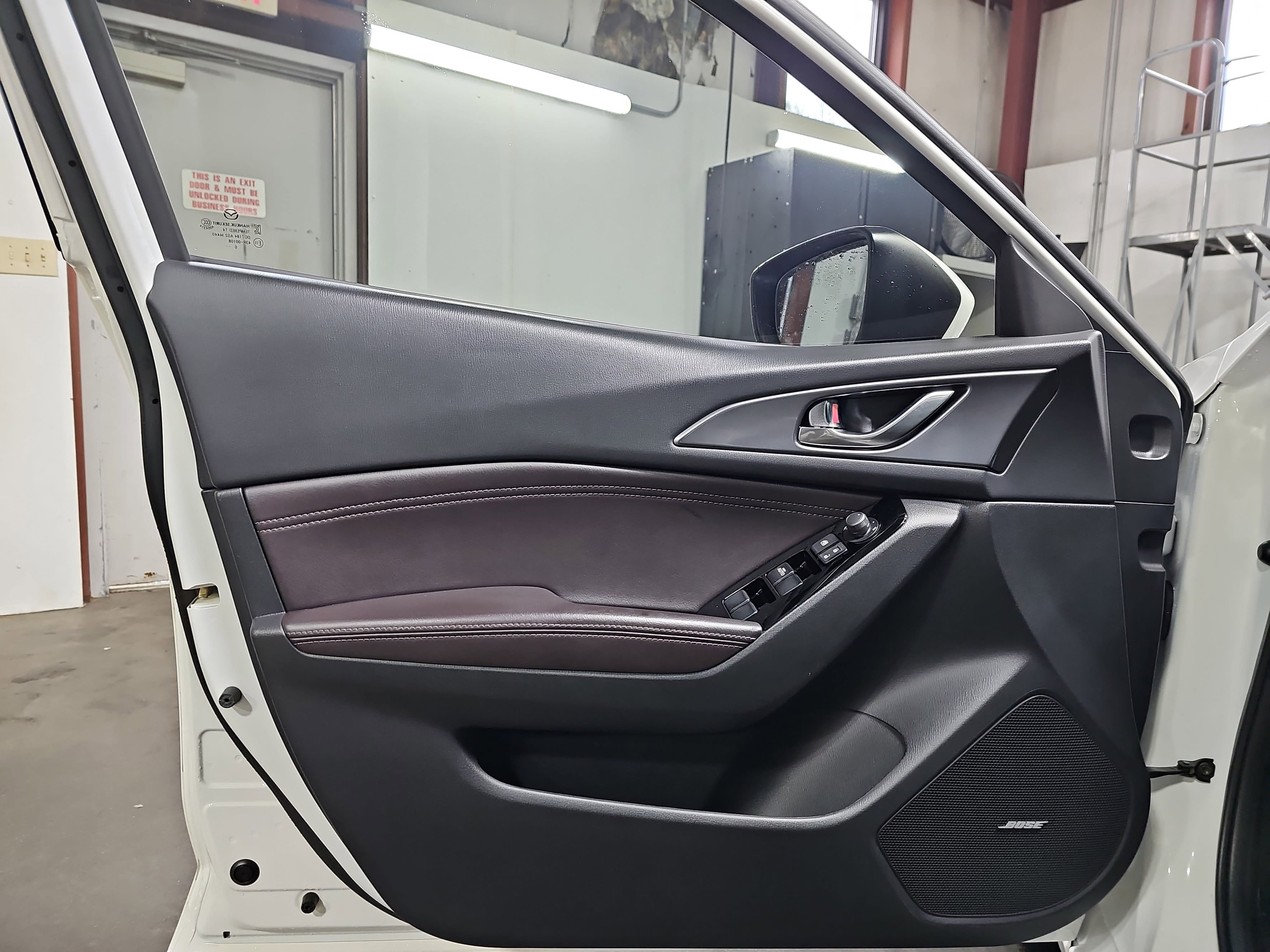 Used 2017 MAZDA MAZDA3 Grand Touring w/ Premium Equipment Package image 27