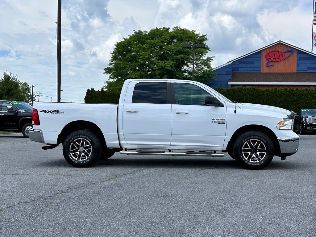 Used 2021 RAM 1500 Classic SLT AWD/4WD image 3