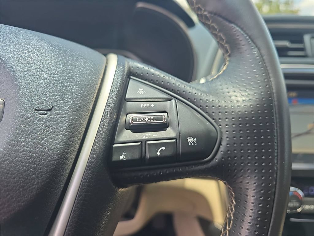 Used 2016 Nissan Maxima Platinum FWD image 24
