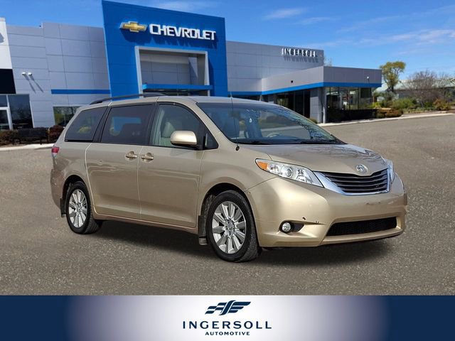 Used 2014 Toyota Sienna XLE