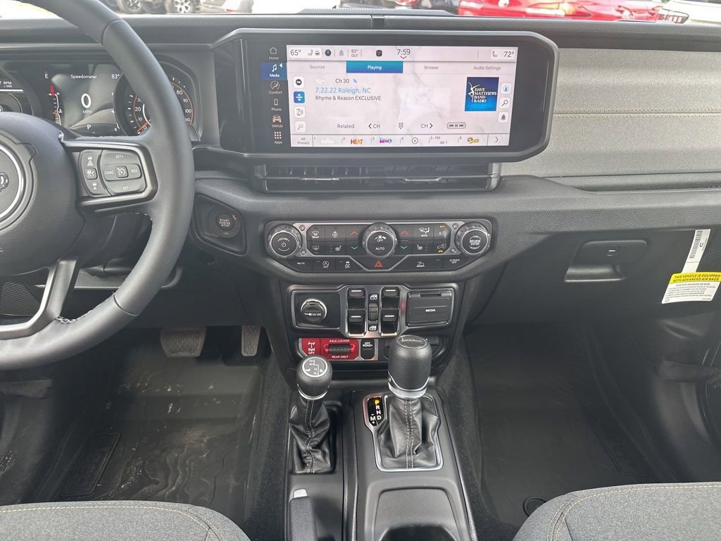 New 2025 Jeep Gladiator Willys image 16