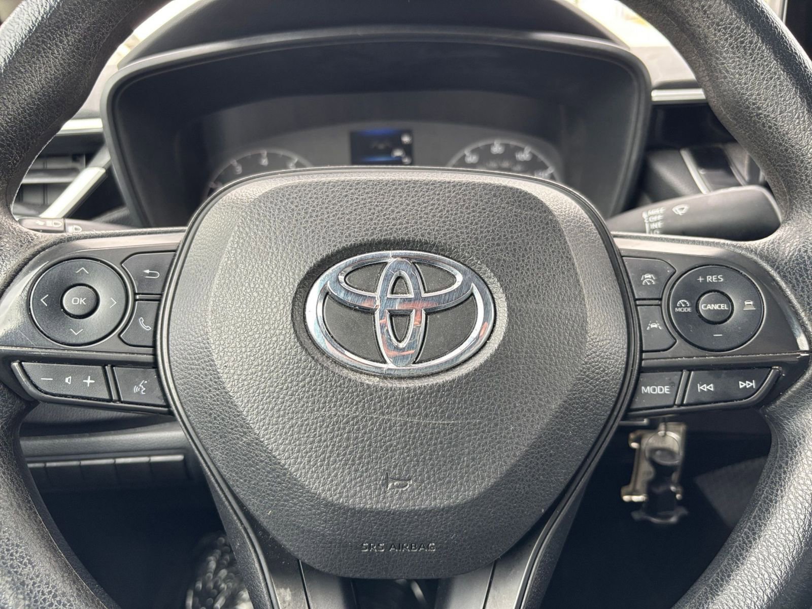 Used 2023 Toyota Corolla LE image 25