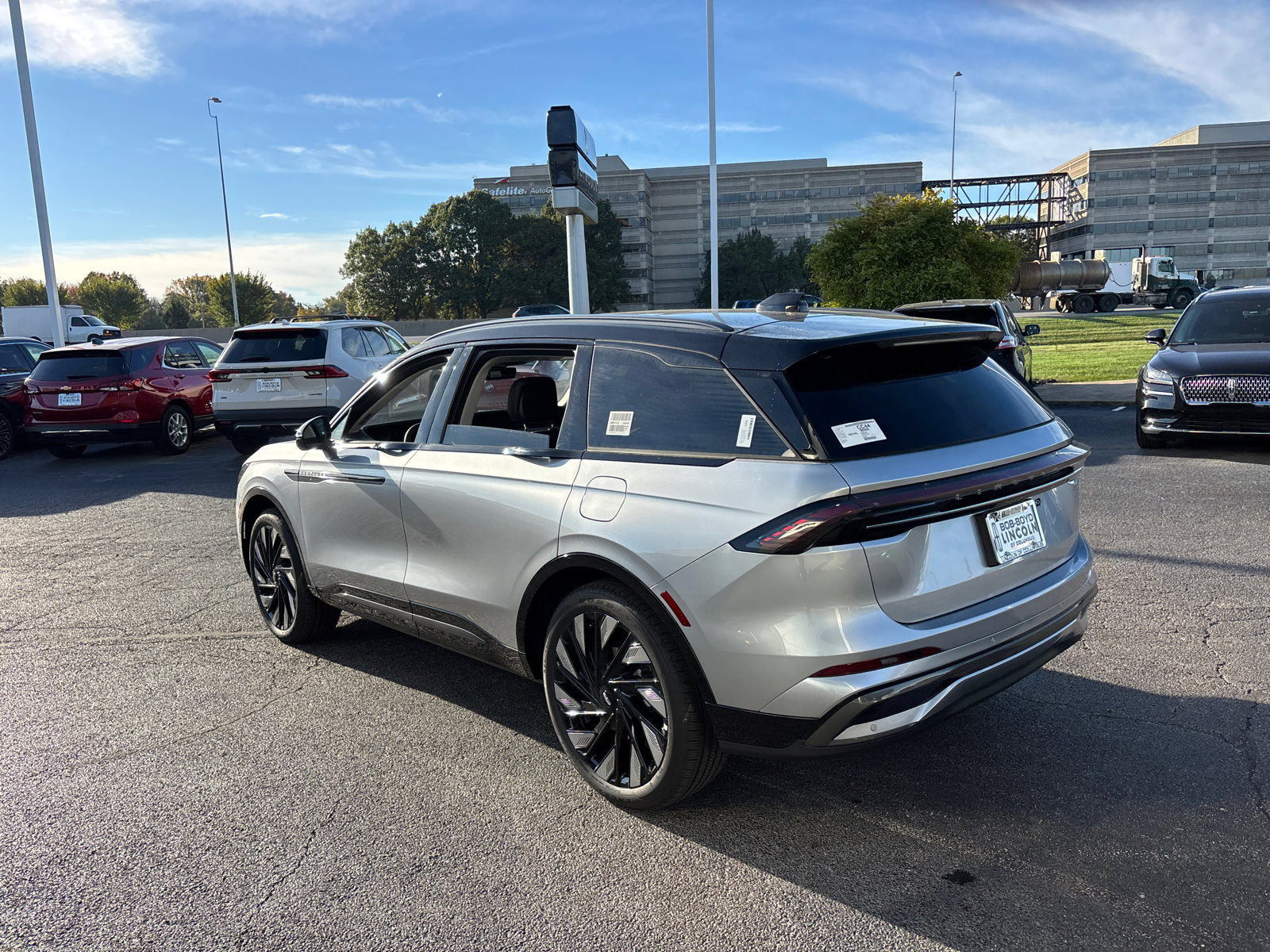 New 2026 Lincoln Nautilus Reserve image 5