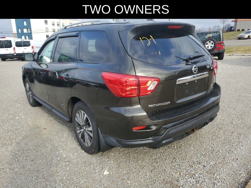 Used 2017 Nissan Pathfinder SV w/ SV Tech Package image 3