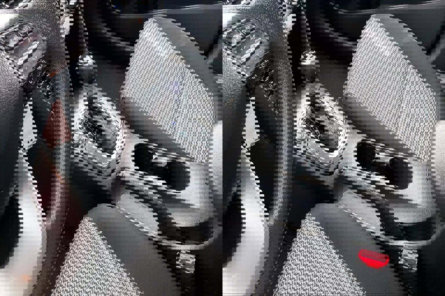 Used 2019 Hyundai Kona SE image 17