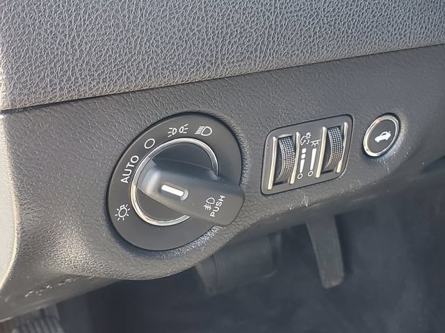 Used 2017 Chrysler 300 S AWD/4WD image 12