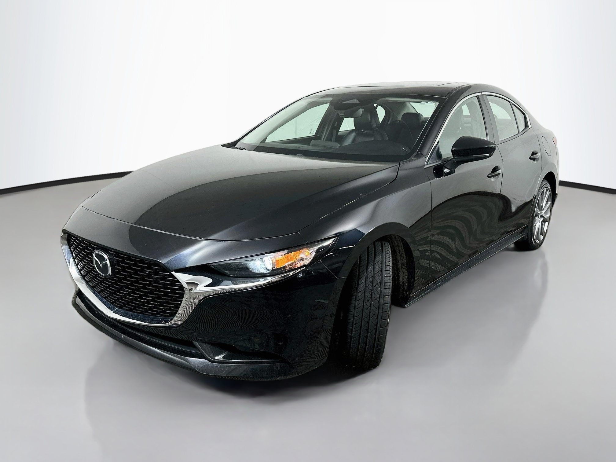 Used 2024 MAZDA MAZDA3 s FWD image 3