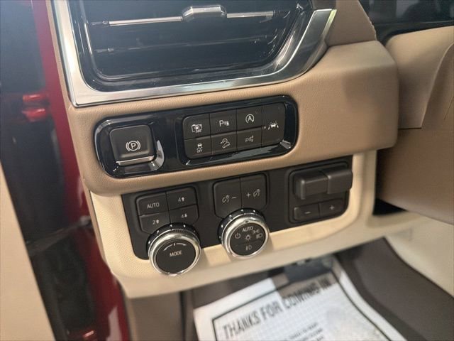 New 2026 GMC Yukon XL Denali w/ Denali Reserve Package image 16