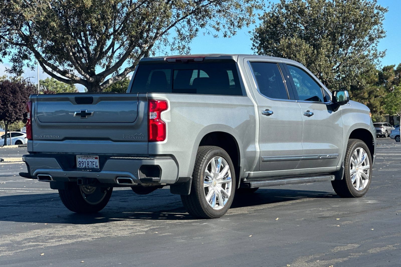 Used 2025 Chevrolet Silverado 1500 High Country AWD/4WD image 4