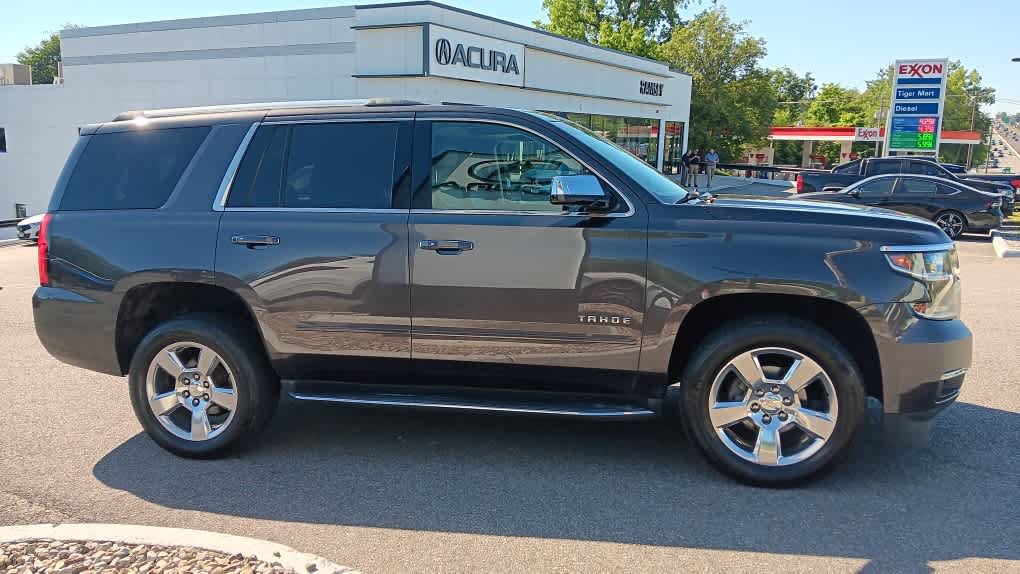 Used 2017 Chevrolet Tahoe Premier AWD/4WD image 6