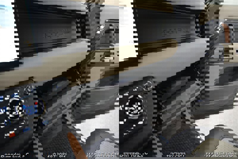 Used 2023 Land Rover Defender 130 X image 37