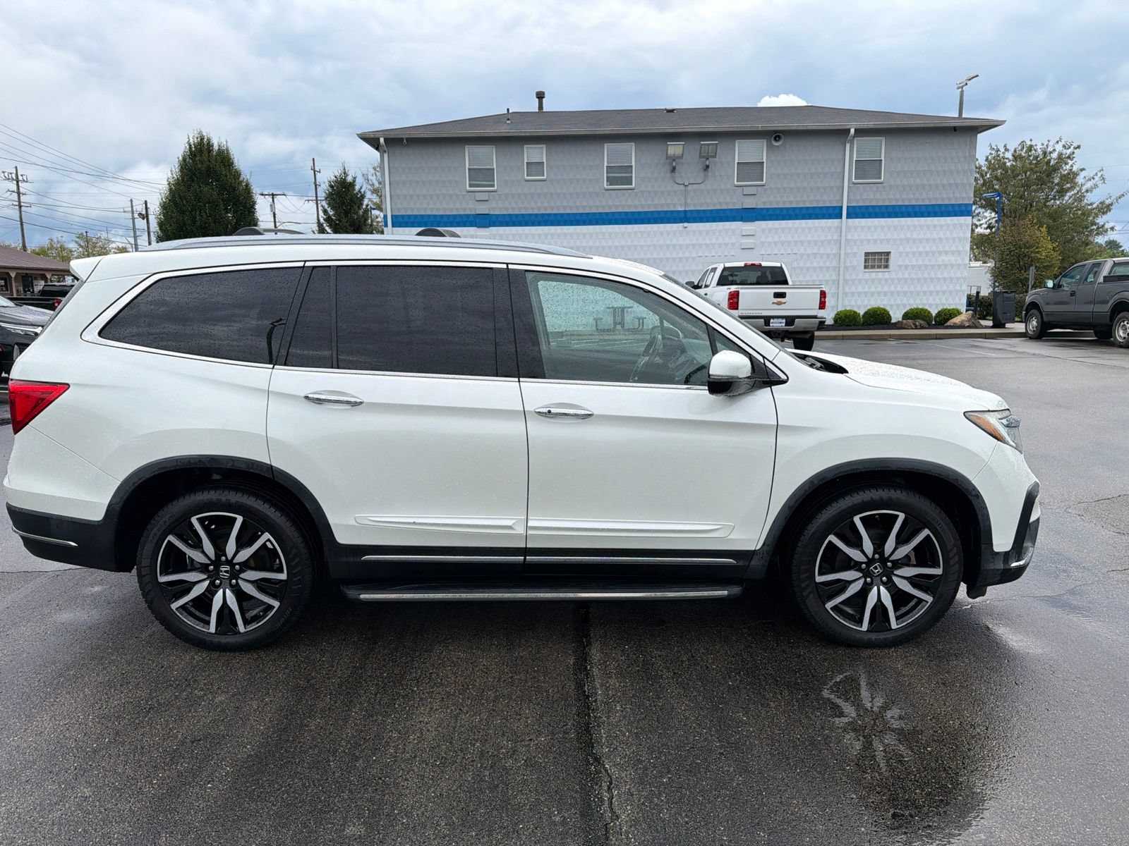 Used 2019 Honda Pilot Touring image 6