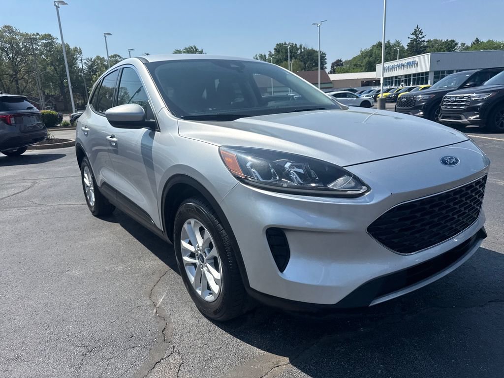 Used 2020 Ford Escape SE AWD/4WD image 4