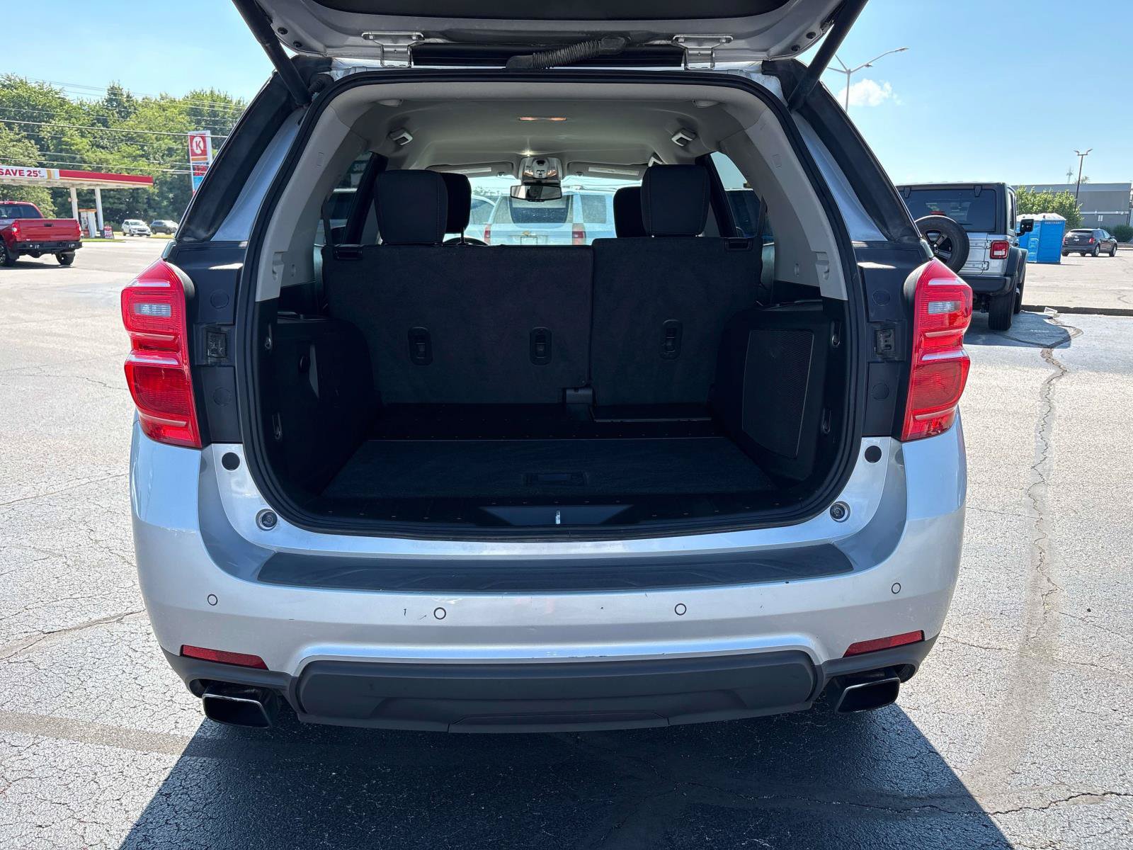 Used 2016 Chevrolet Equinox LT w/ Convenience Package AWD/4WD image 5
