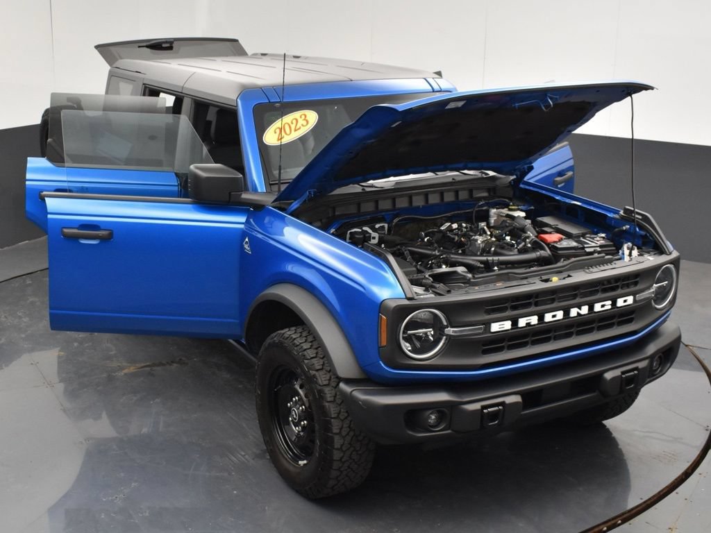 Used 2023 Ford Bronco Black Diamond AWD/4WD image 34