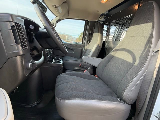 Used 2024 Chevrolet Express 2500 w/ Driver Convenience Package image 14