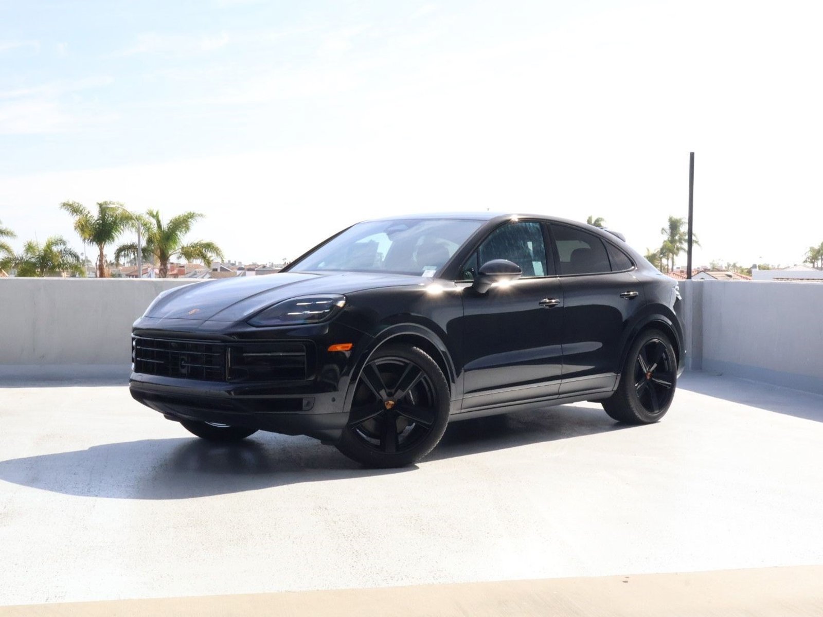 New 2026 Porsche Cayenne Coupe AWD/4WD image 1