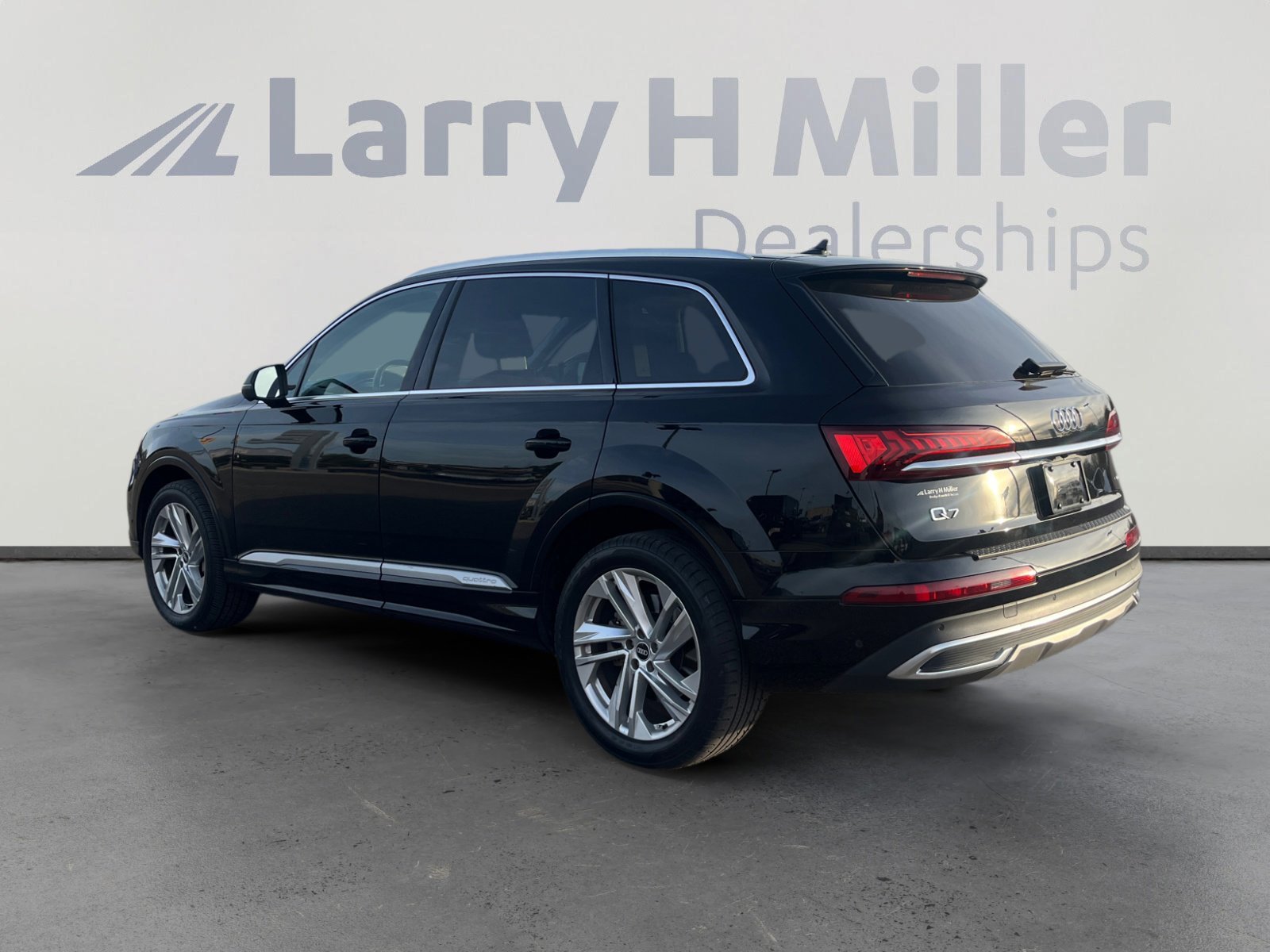 Used 2021 Audi Q7 3.0T Premium Plus image 3