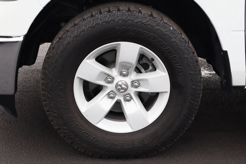 Used 2022 RAM 1500 Classic SLT w/ Electronics Group AWD/4WD image 29
