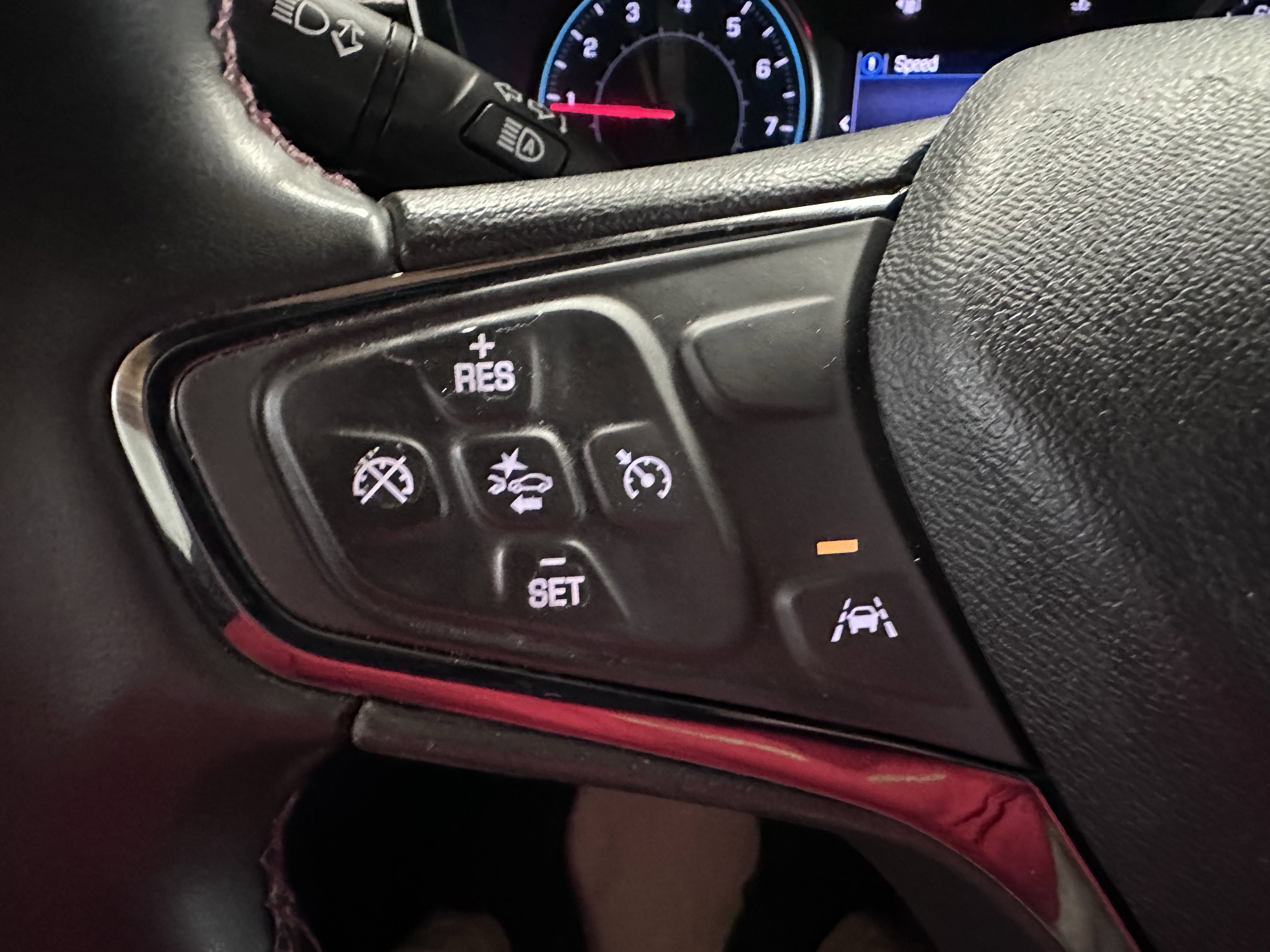 Used 2023 Chevrolet Equinox RS image 52