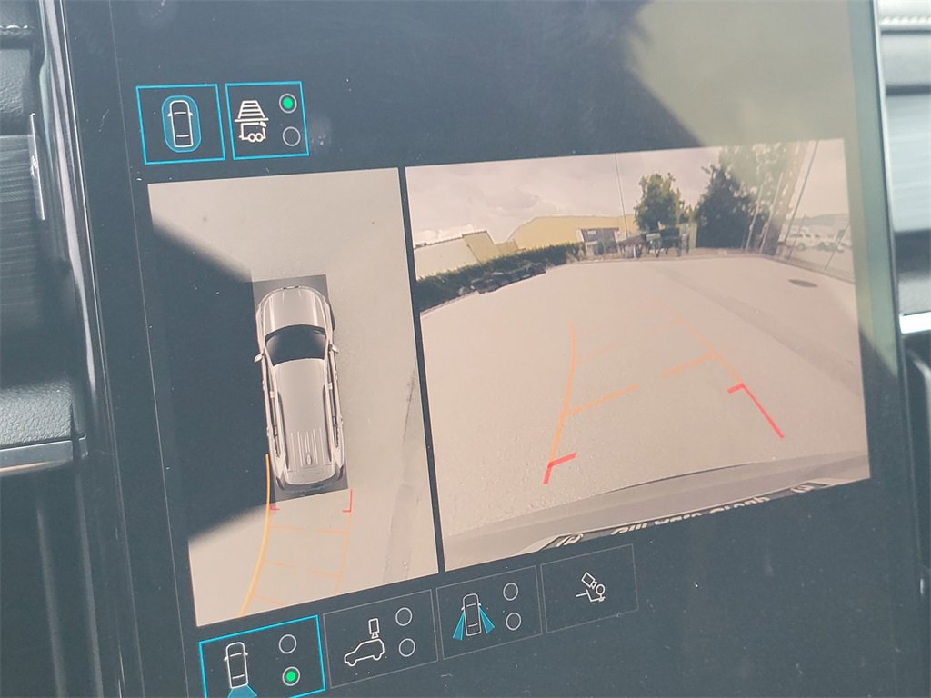 Used 2025 GMC Acadia Elevation image 18