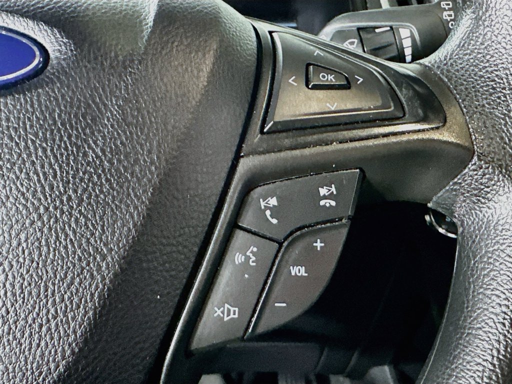Used 2024 Ford Edge SE w/ Black Appearance Package AWD/4WD image 25