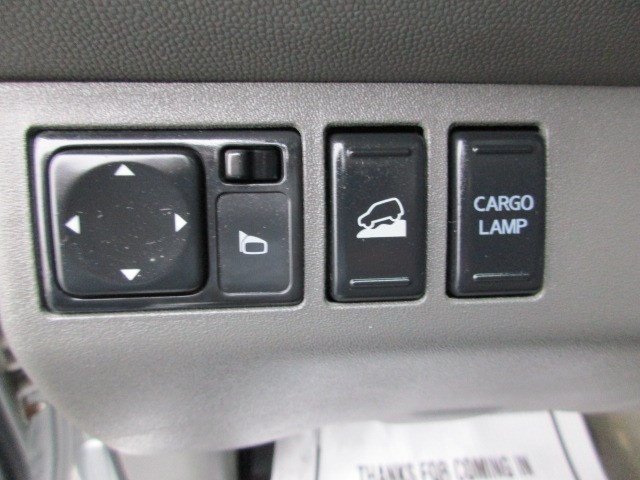Used 2014 Nissan Frontier SV w/ SV Value Truck Package AWD/4WD image 19