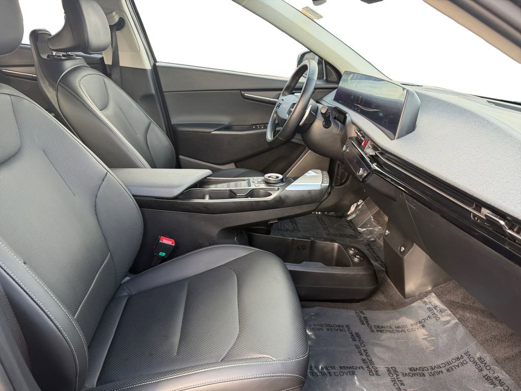 Used 2024 Kia EV6 Wind image 15