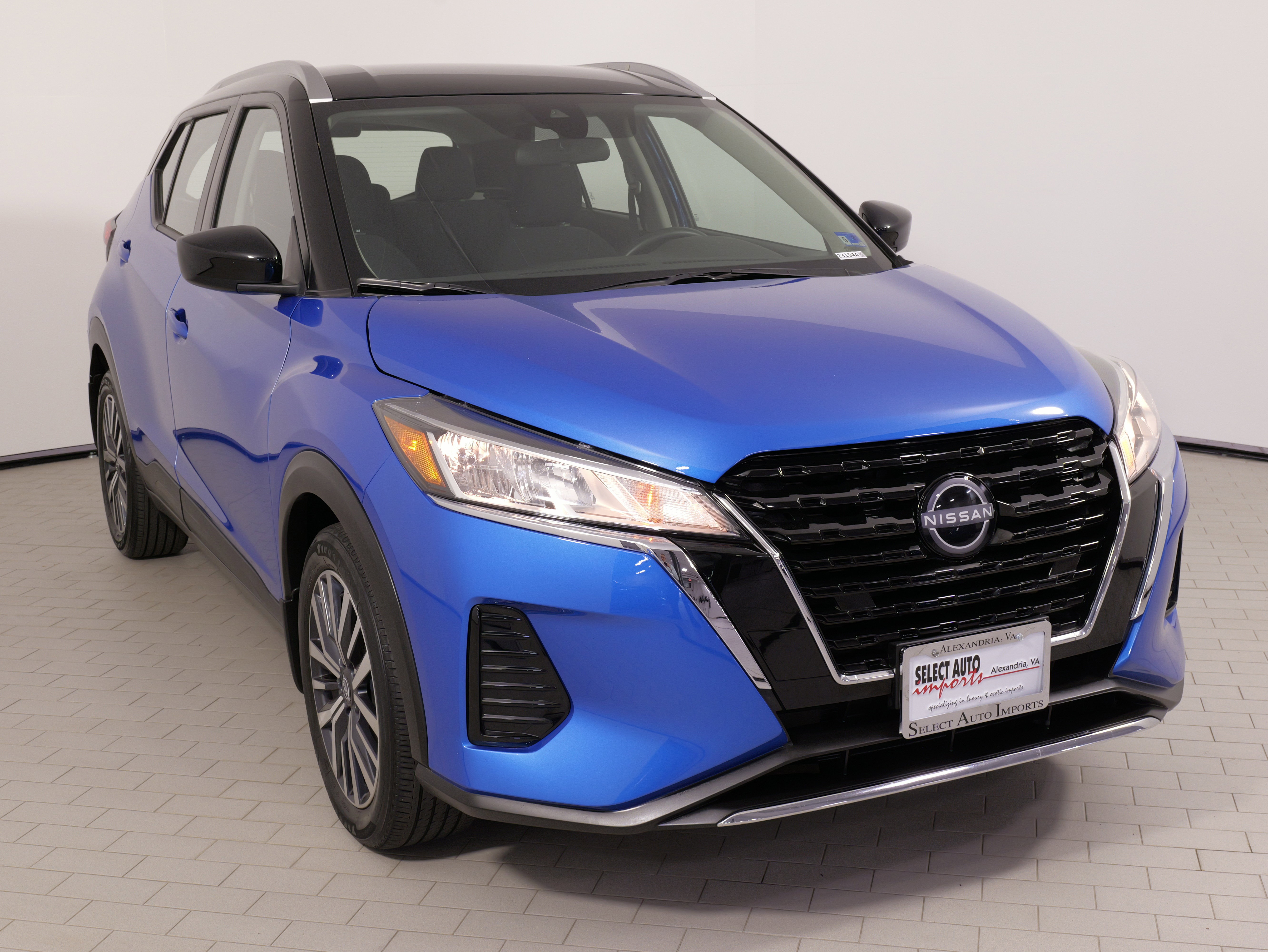 Used 2023 Nissan Kicks SV FWD image 5